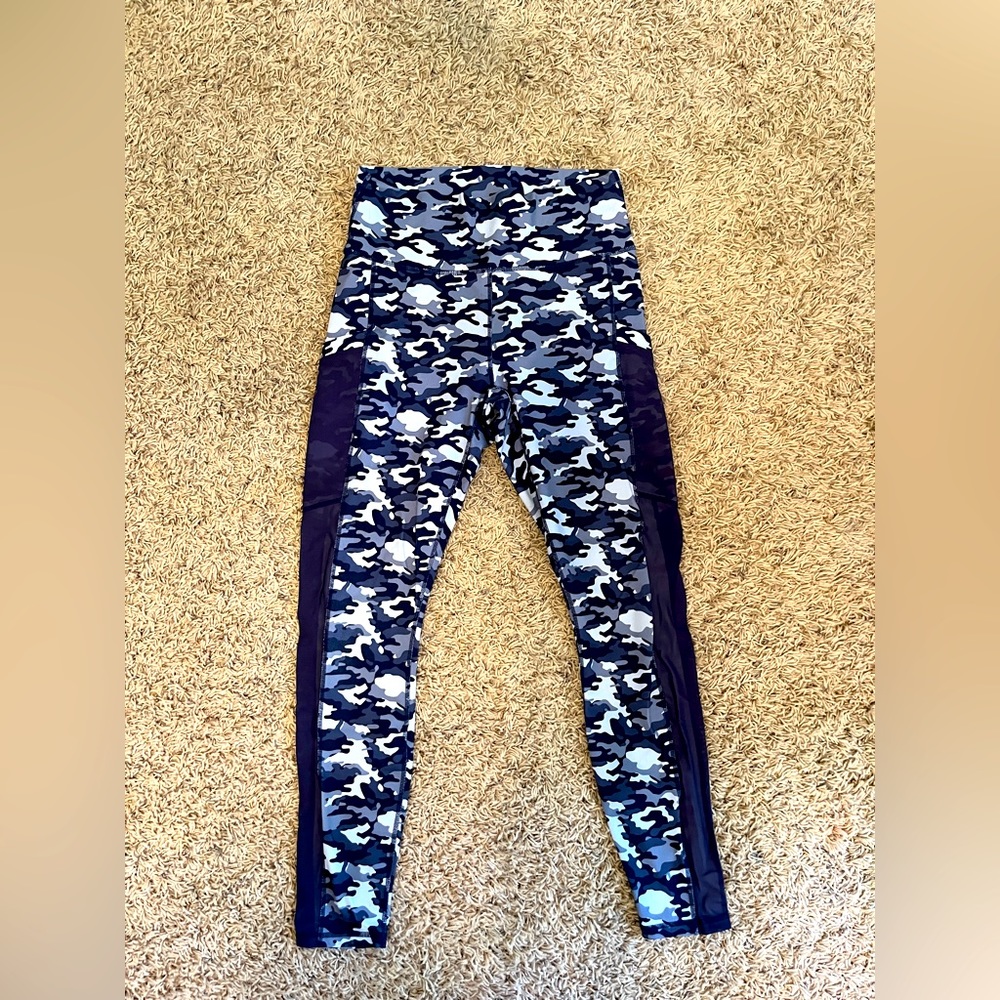 Fabletics camo leggings